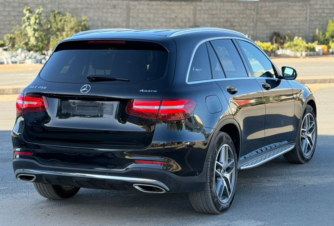 MERCEDES BENZ CLASS GLC 250