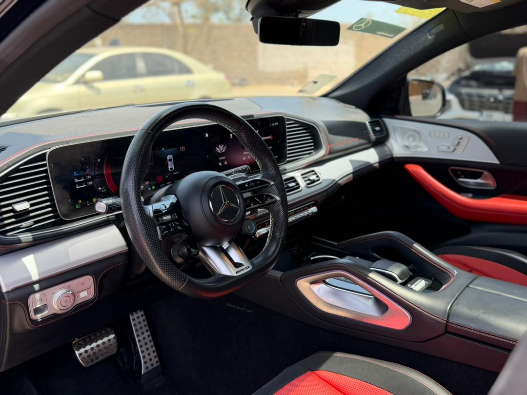 MERCEDES BENZ GLE 53 AMG 2024