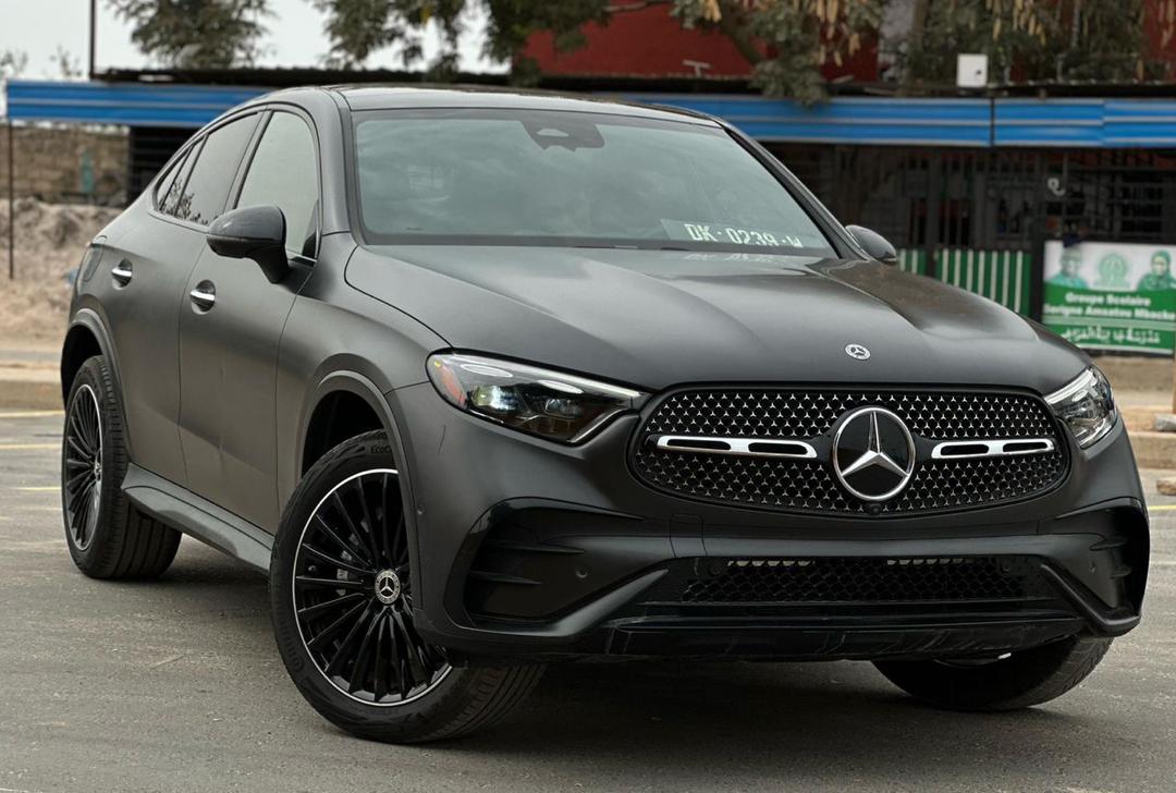 MERCEDES GLC 300 coupe 2024.