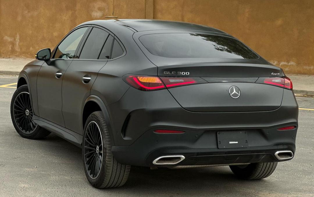 MERCEDES GLC 300 coupe 2024.