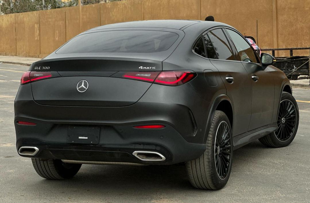 MERCEDES GLC 300 coupe 2024.