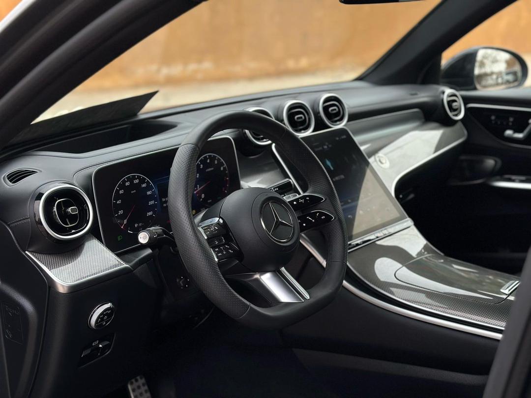MERCEDES GLC 300 coupe 2024.
