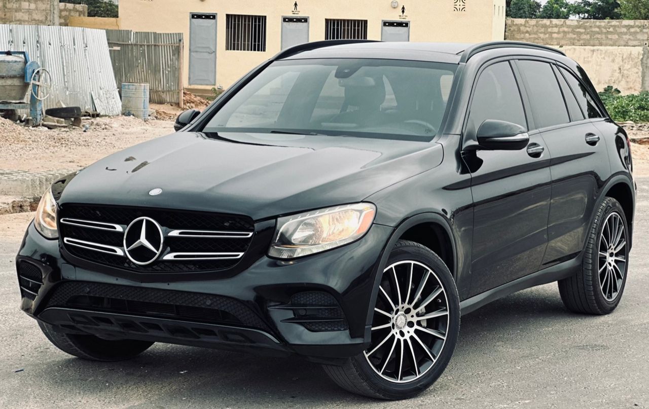 MERCEDES GLC300 2017