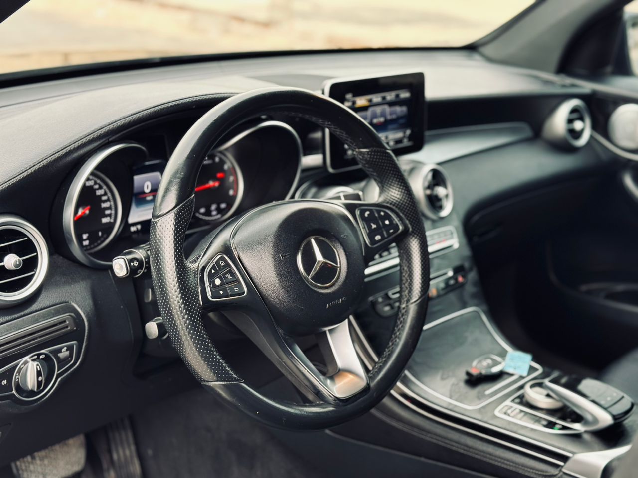 MERCEDES GLC300 2017
