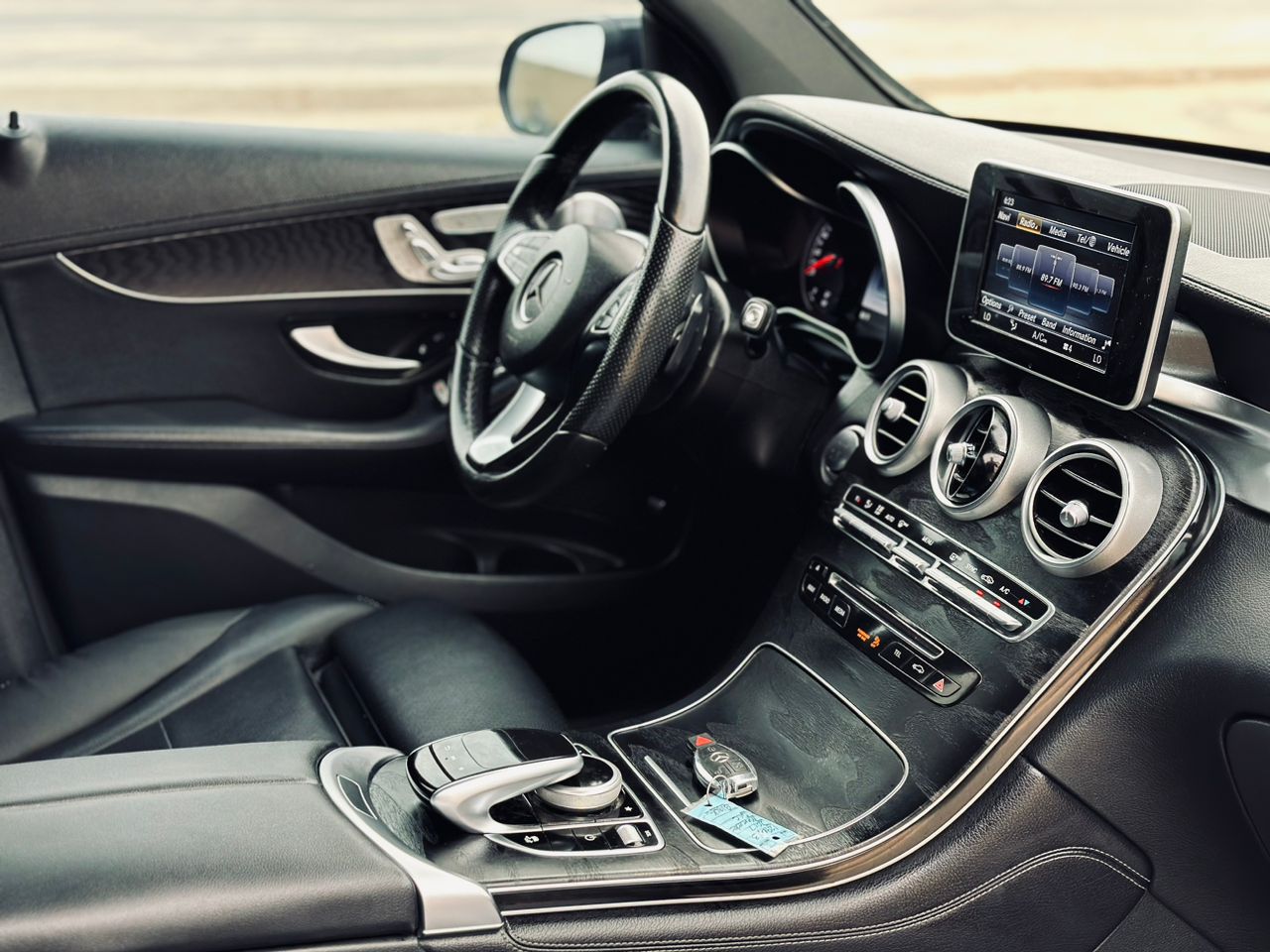 MERCEDES GLC300 2017