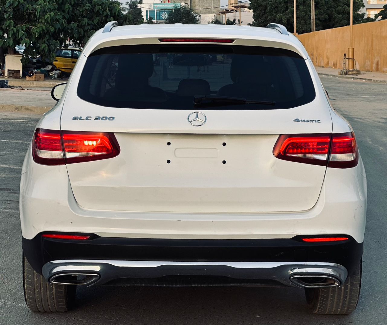 Mercedes GLC300