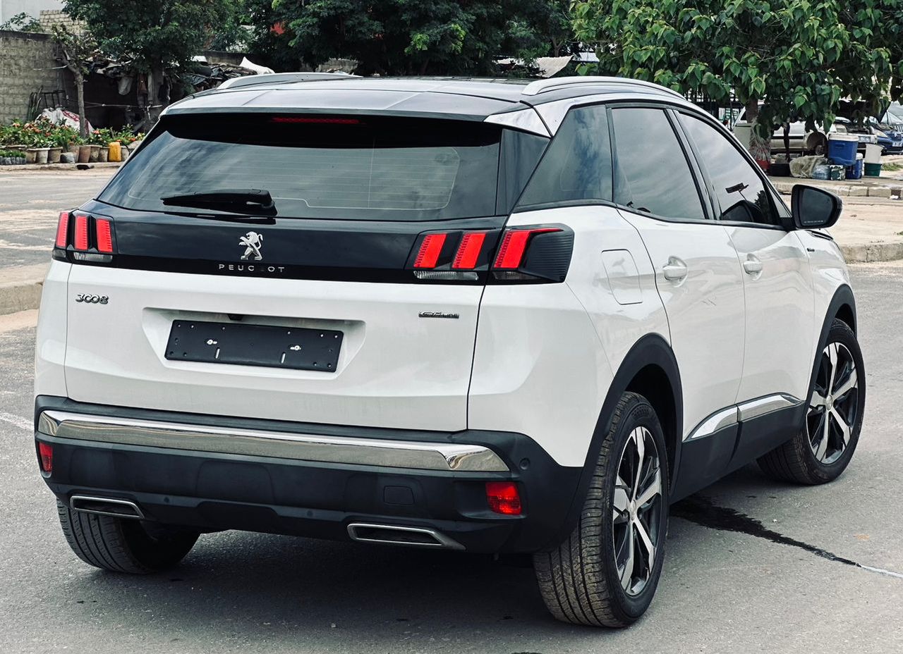 PEUGEOT 3008 GT LINE 2018