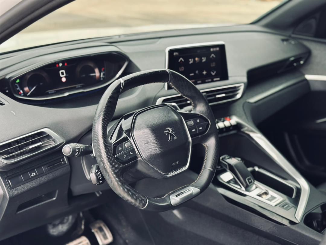 PEUGEOT 3008 GT LINE 2018