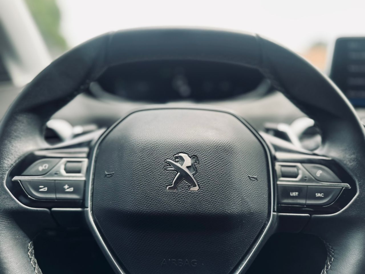 PEUGEOT 3008 GT LINE