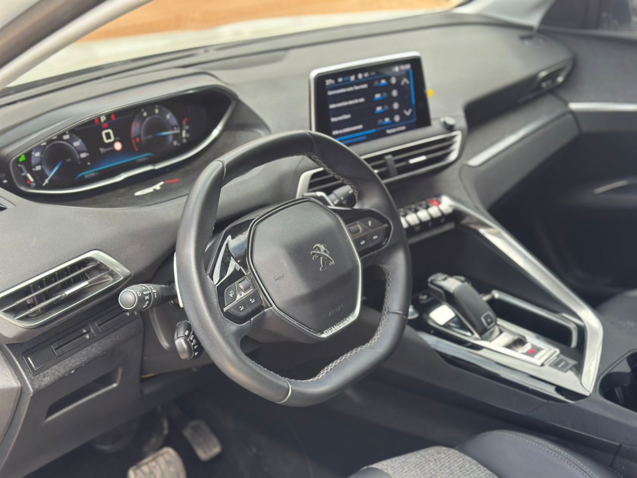 PEUGEOT 3008 GT LINE