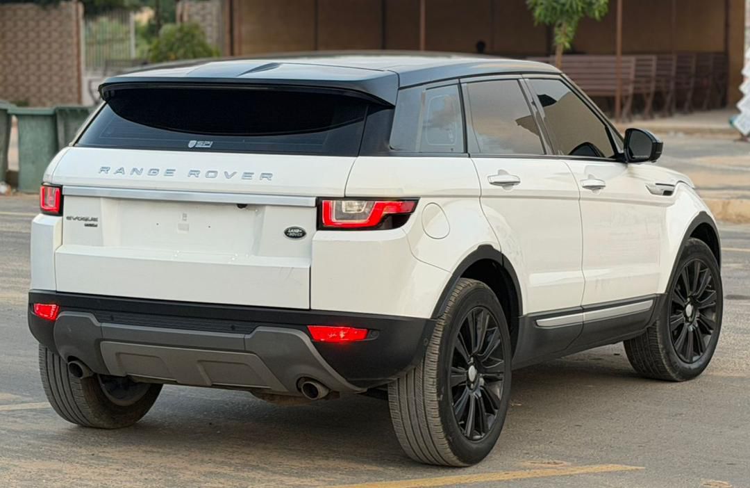 RANGE ROVER EVOQUE HSE 2018.