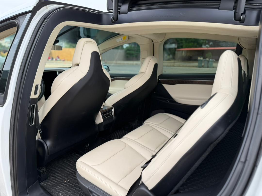 TESLA MODEL X 75D