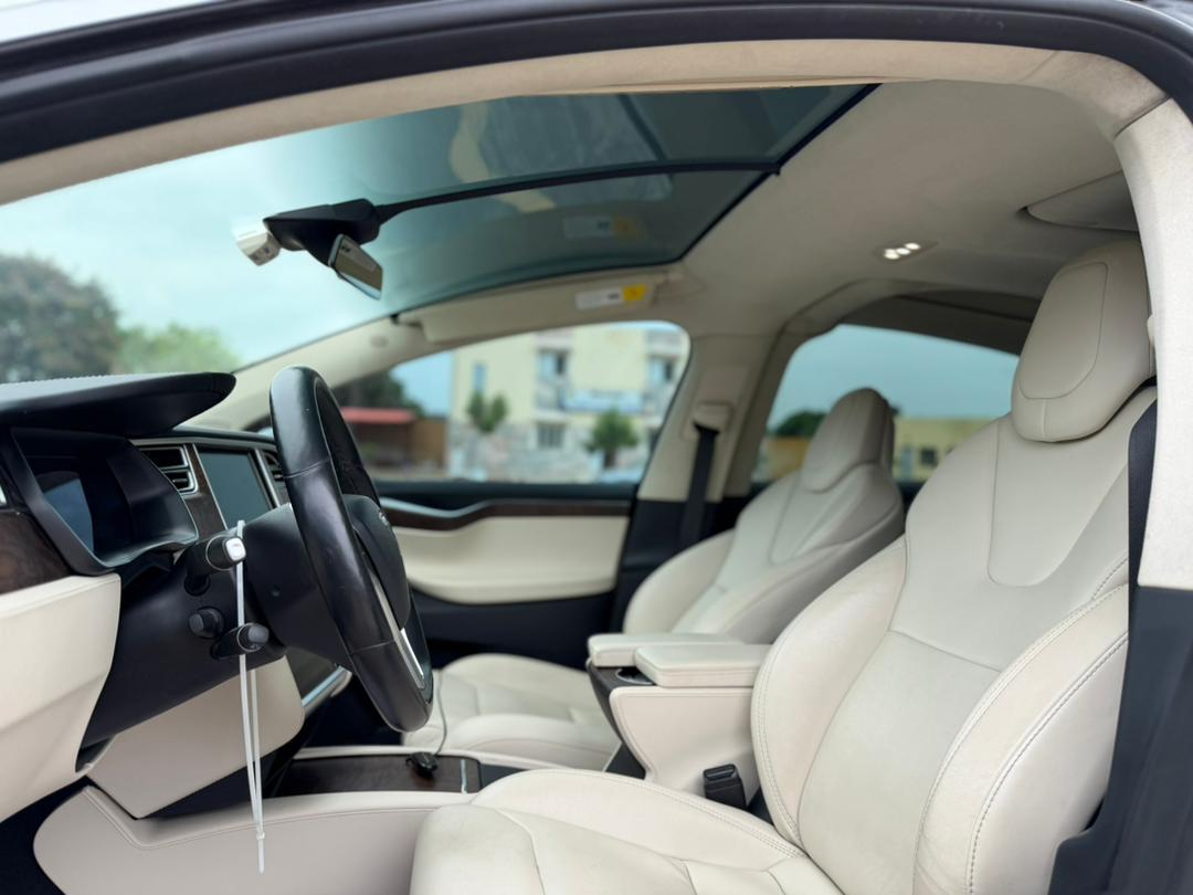 TESLA MODEL X 75D