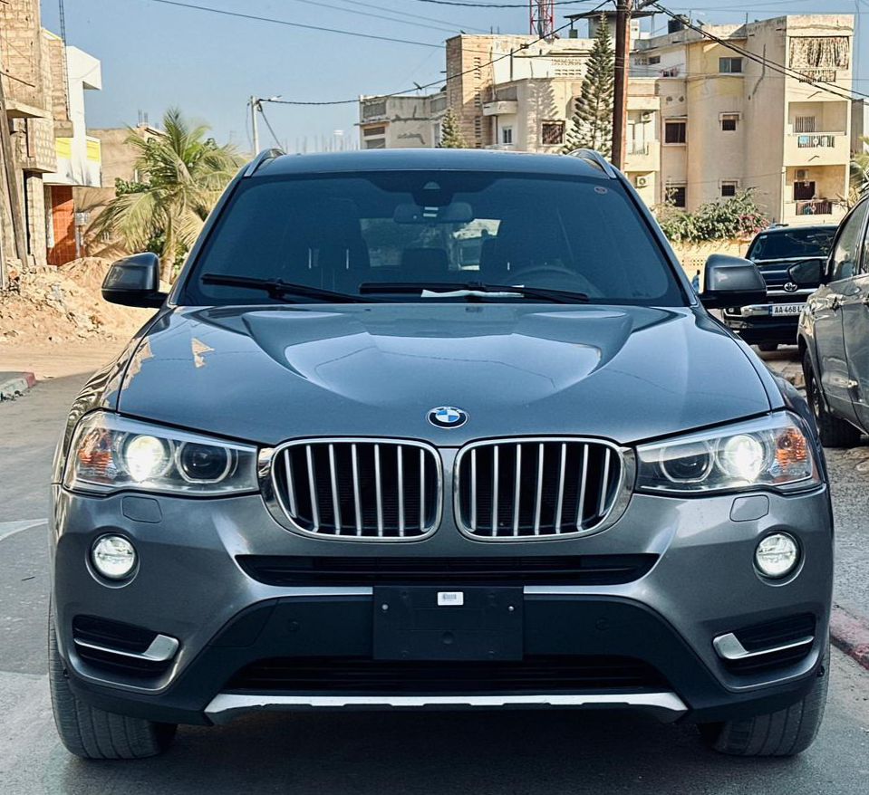 BMW X3 Xdrive 2017.        .