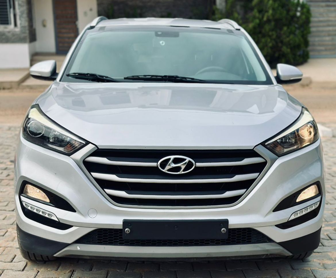 HYUNDAI TUCSON EVGT 2017 gris