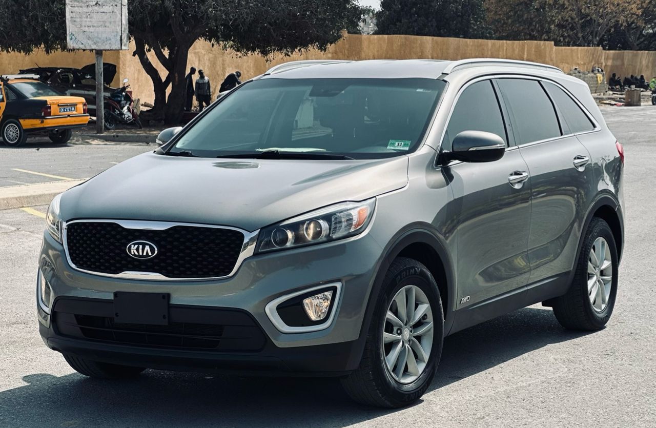 KIA SORENTO AWD