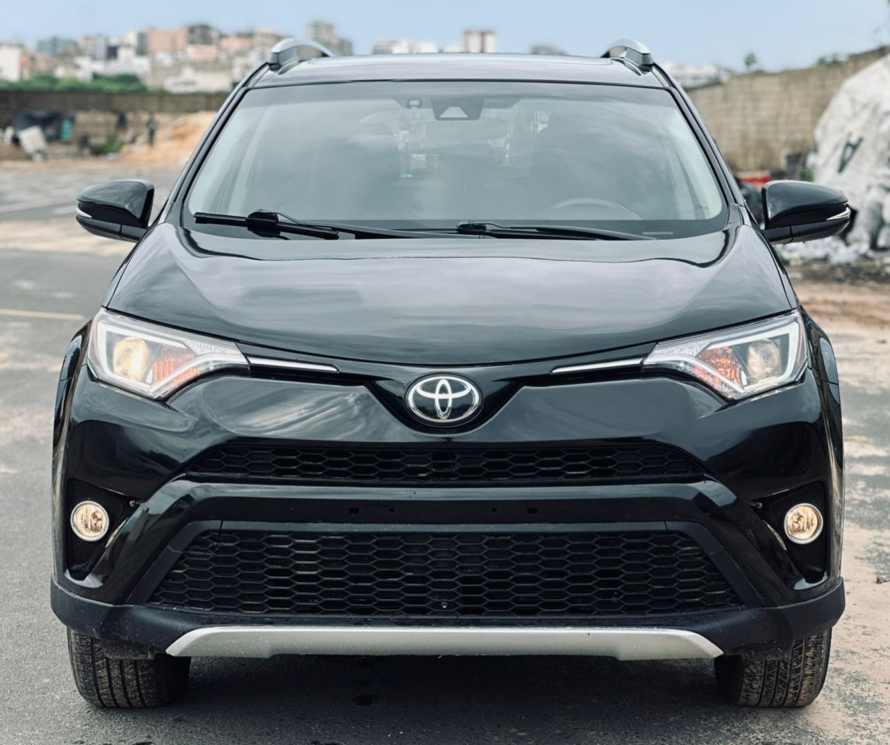 TOYOTA RAV 4 XLE 2018.
