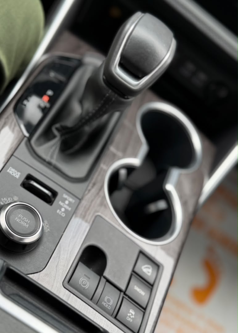 Toyota ighlander Platinum AWD 2023