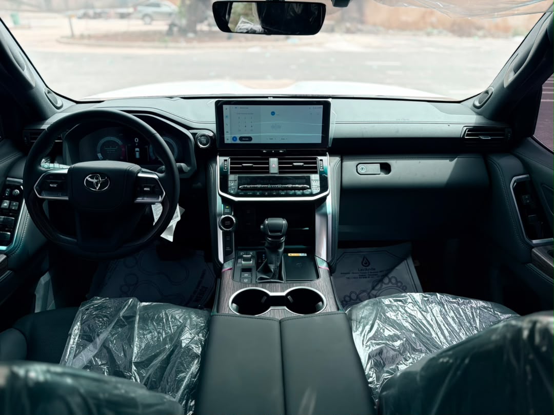 TOYOTA  LAND CRUISER 300 VX-R 2026