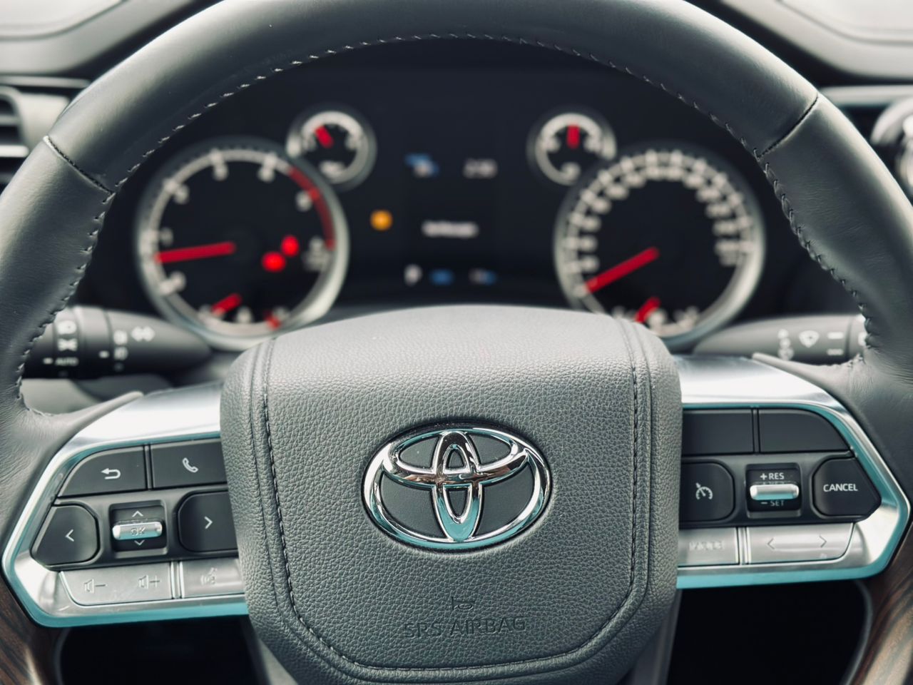 TOYOTA LAND CRUISER GX-R
