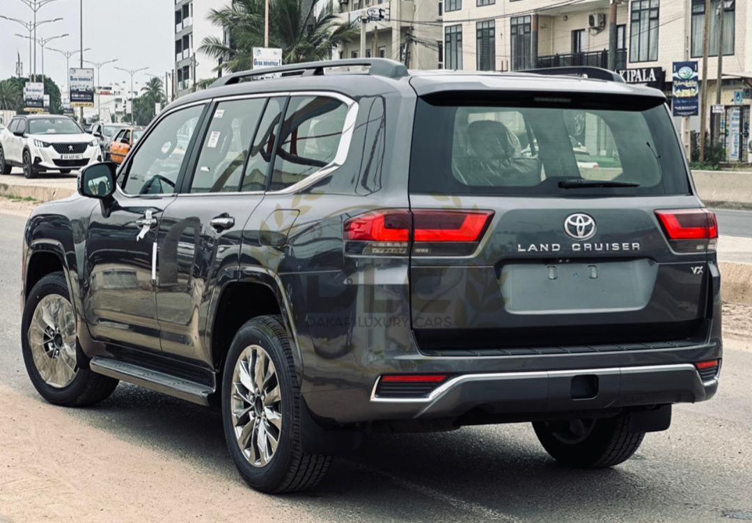 Toyota Land Cruiser VX  2024 Noir