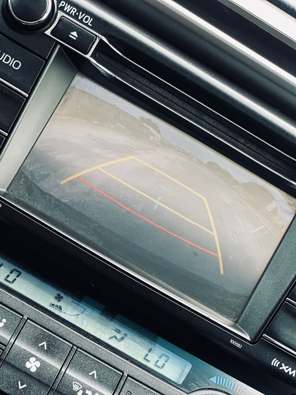 TOYOTA RAV 4 XLE 2018 .