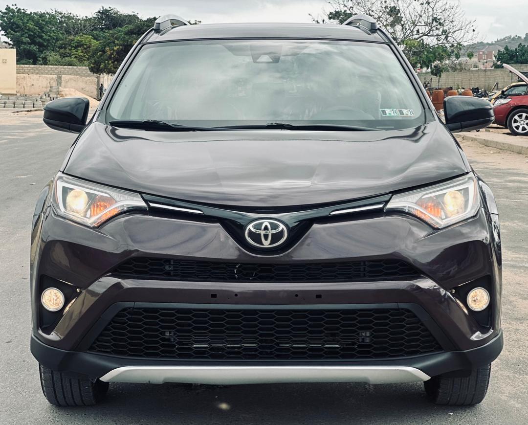 TOYOTA RAV4 2017 Noir