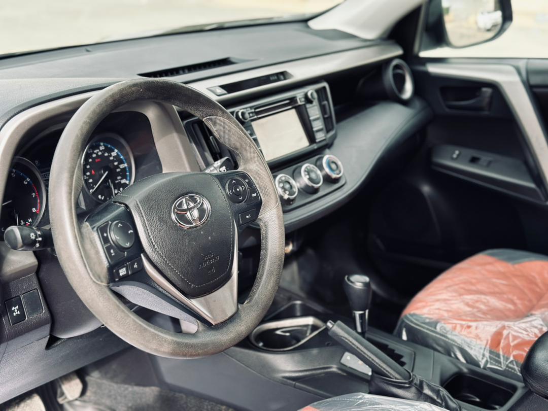 TOYOTA RAV4 2017 Noir