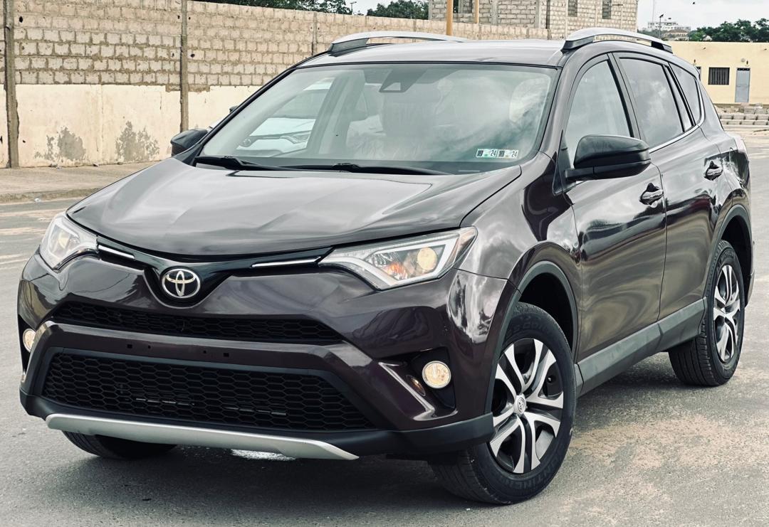 TOYOTA RAV4 2017 Noir