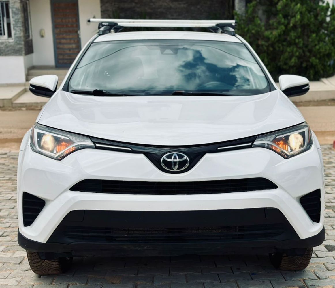 TOYOTA RAV4 2017