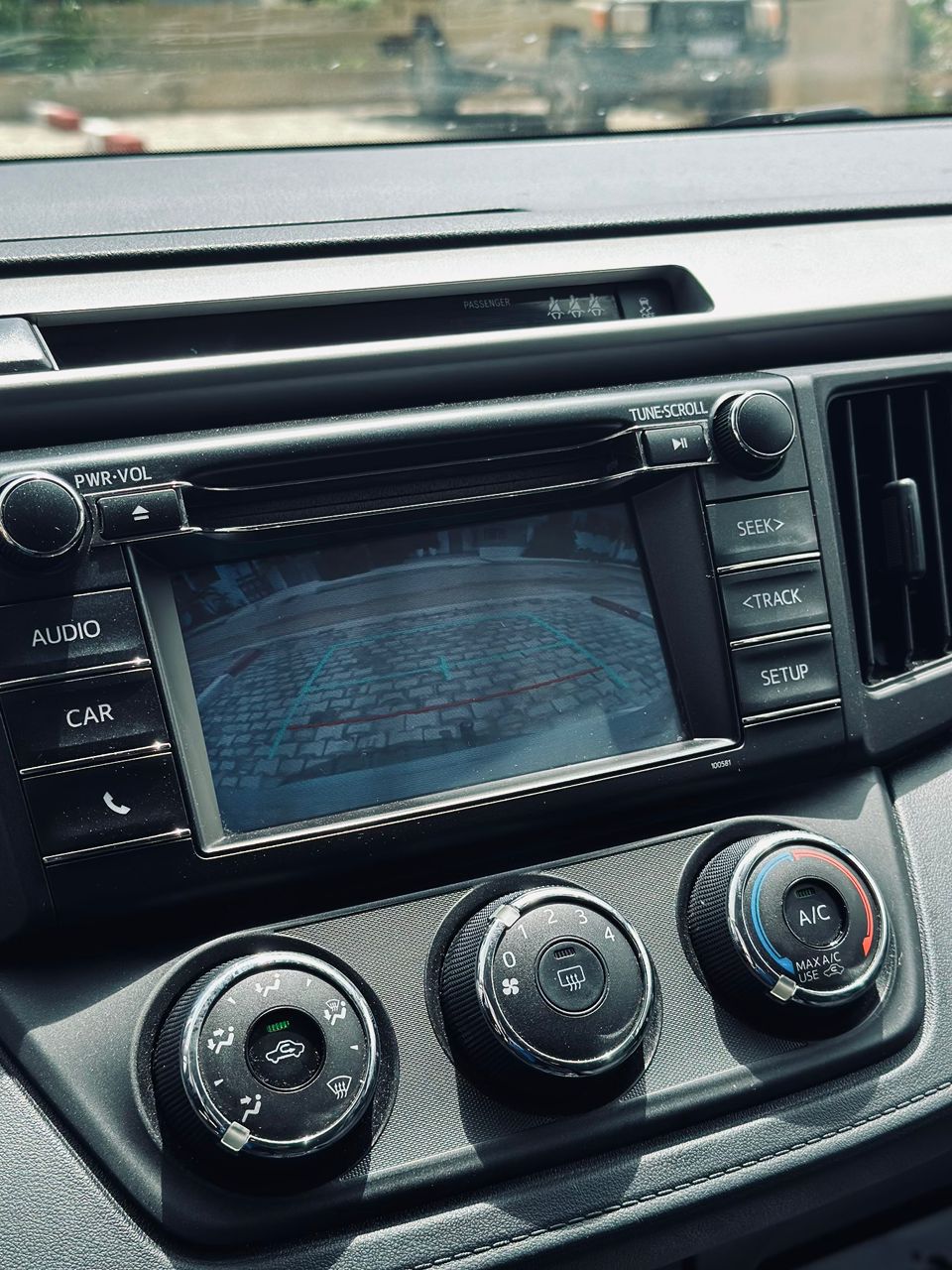 TOYOTA RAV4 2017
