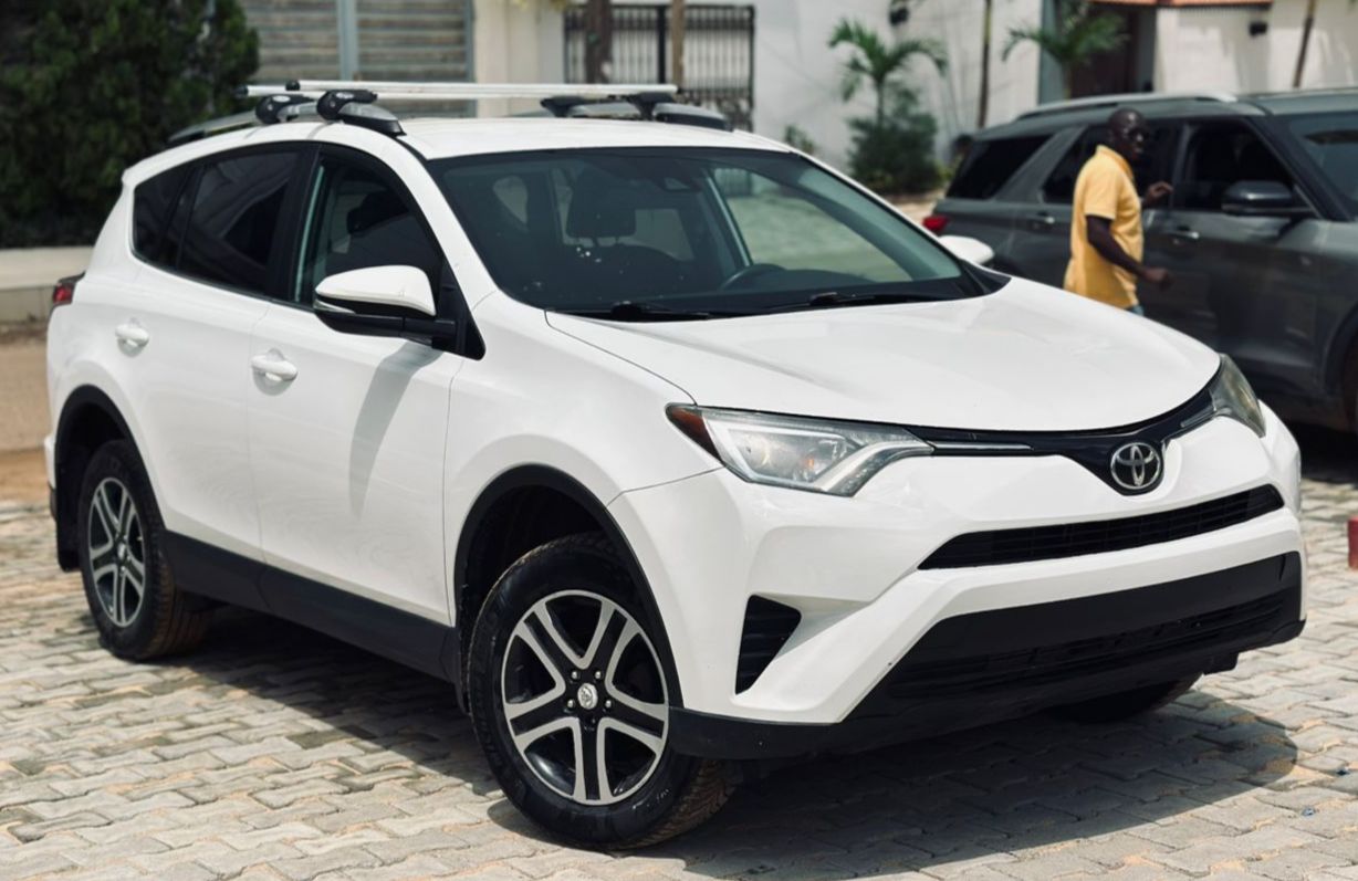 TOYOTA RAV4 2017