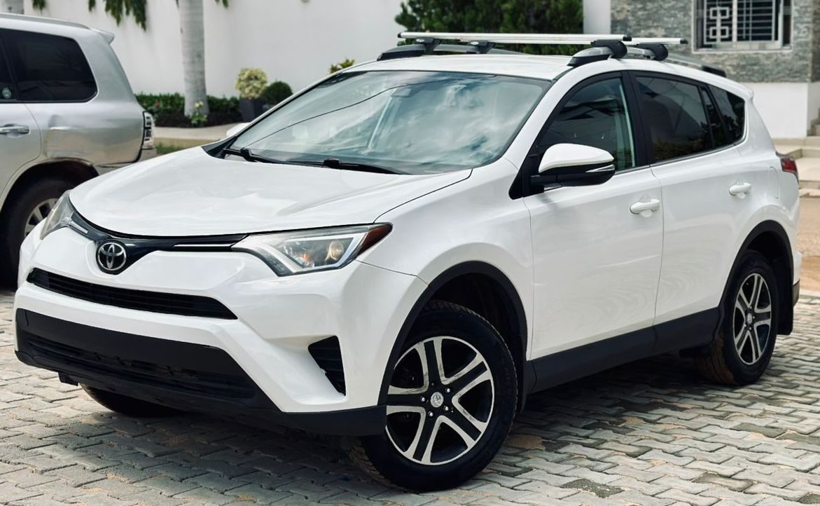 TOYOTA RAV4 2017