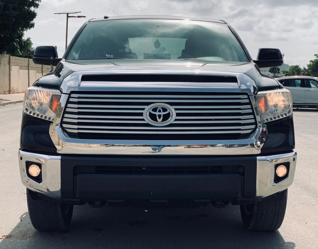 TOYOTA TUNDRA 2016