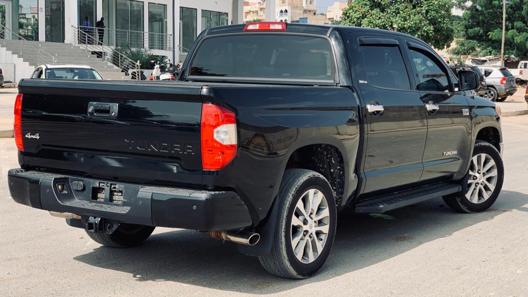 TOYOTA TUNDRA 2016